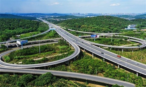 安阳钢筋套筒应用于高速公路